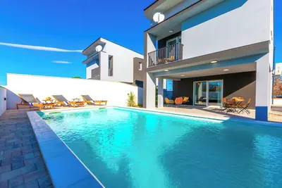 Image de Villa Lucija (V9772-K1) - Zadar