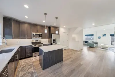 Image de Modern Townhome By Trax Station, Close to Ski & Downtown, Ev Charger & Flex Room