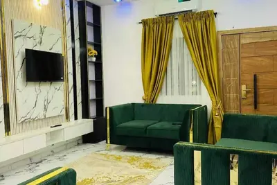 Image de Luxury Two Bedroom Apartment.