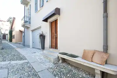 Agréable appartement pour 3 personnes avec Wifi, Tv, balcon et parking