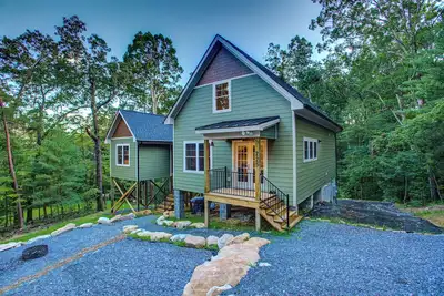 Image de Eden House - A cozy chic mountain escape