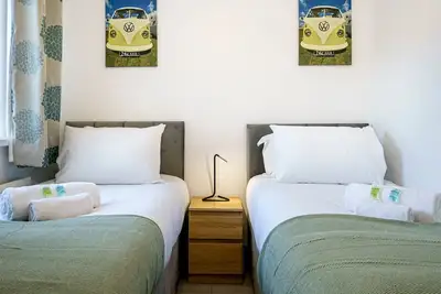 Image de City Centre | Queens Uni | Cafes and Restaurants | Pass the Keys