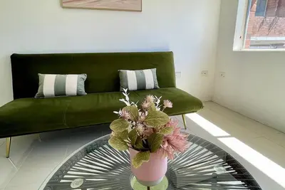 Image de Spacious apartment in convenient location