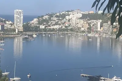 Image de House with incredible ocean view and pool