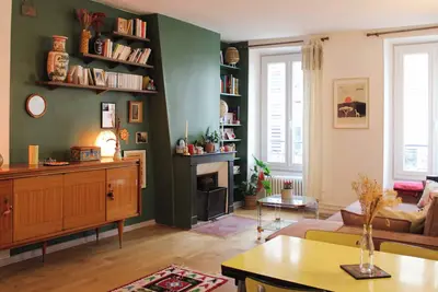 Image de Charmant logement parisien tout près de Montmartre