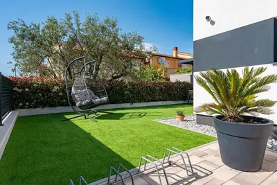 Image de Villa avec climatisation et piscine