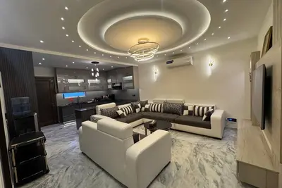 Image de Spacious 4-bedroom house Park facing dead end street in Bahria Town Rawalpindi