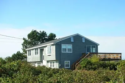 Image de Seaside Escape on Biddeford Pool’s \nCharming 4-Bedroom Book Now For 2026