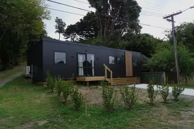 Image de Beachside Retreat: 5-Min Walk to Beach & 2-Min to Village w/Cafes & Live Music