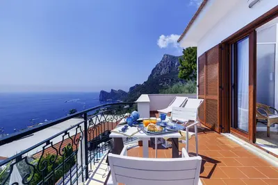 Image de My Exclusive Italy - Sunlit Villa with unique pool & directly view of Nerano Bay