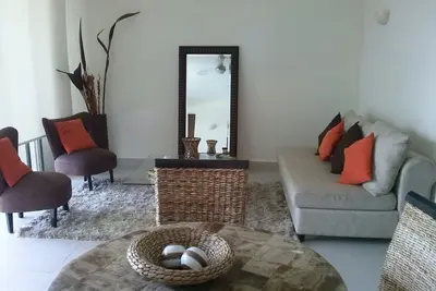 Image de Beautiful apartment suite in the marina Ixtapa.