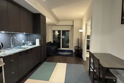 Image de Stay at the Center of Square One