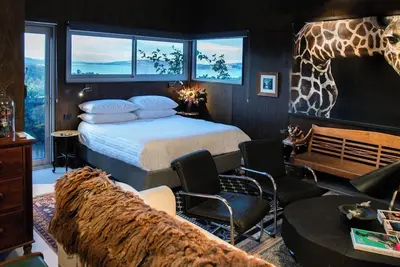 Luxury Vrbo in Woodbridge - the best views over Bruny Island and North to Hobart