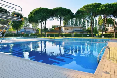 Image de Appartement lumineux avec jardin près de la mer