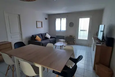 Image de Maison 55m2 & terrasse à 1. 5 Km de la plage