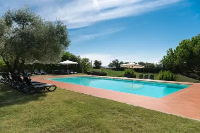 Image de Belle maison de vacances pour 10 personnes avec Wifi, piscine, Tv et animaux admis