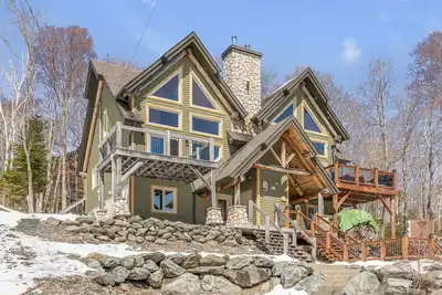 Image de Spa, Montagne, Table de babyfoot | Le Pionnier