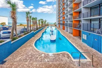 Image de La106 Great Studio at Landmark Resort