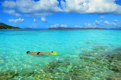 Image de Stunning Beachfront Luxury Condo in Sapphire Beach Resort, St. Thomas\n W/D WiFi