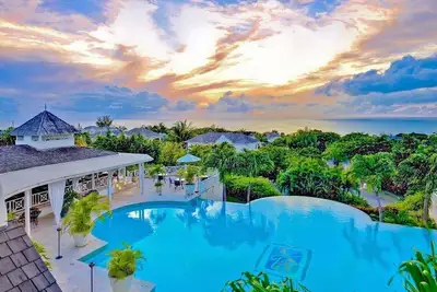 Image de Interior Designed Sugar Hill Resort on the West Coast of Barbados