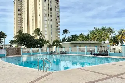 Image de Puerto Rico, Tropical Beachfront Condo, Balcony with Ocean View, Pool, WiFi, Ac