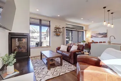 Image de Blue River Condo with Hot tub 515
