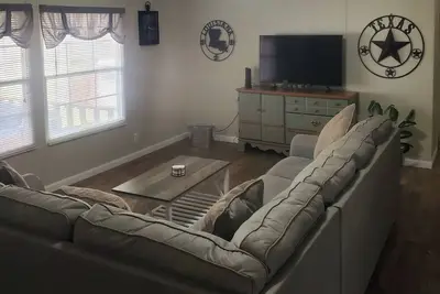 Image de In the popular Lanan bay.