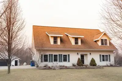 Image de Charming and Spacious Nfl Draft-Ready 3-bedroom Estate in Green Bay, Wi