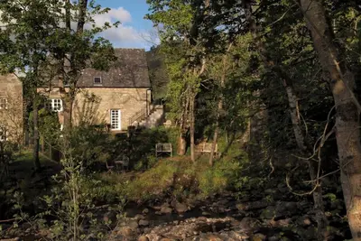 Image de Kiln House: Idyllically situated Highland home with wildlife garden and river.