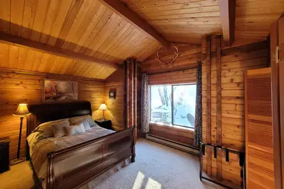 Image de Cozy, secluded 2-bedroom cabin in Fairplay. Private hot tub. Amazing Views!