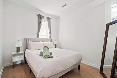 Image de 3-Bedroom Duplex Luxury Apartment with King Suite