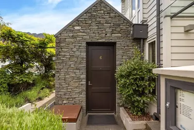 Image de Craigroy 2 Lakeshore apartment with conservatory