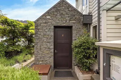 Image de Craigroy 3 Lakeshore apartment with conservatory