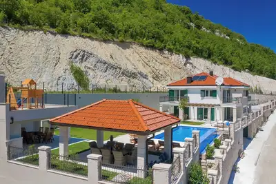 Image de Standalone luxury Finca in charming Ričice with Pool, Jacuzzi, Outdoor Kitchen