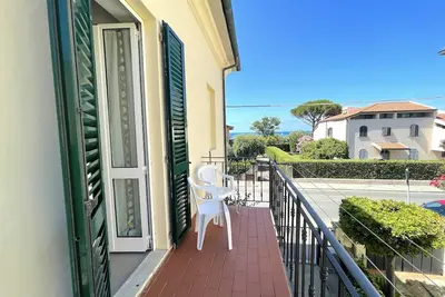Image de Veneto, 100 m from the beach with parking spot