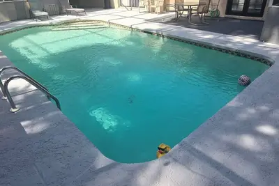 Image de Canal front Lake Henderson, pool, 3/2, Withlacoochee bike trial!