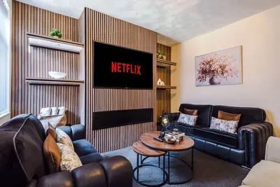 Image de Cosy & Stylish 3-Bedroom Home Near Etihad Stadium & Coop Live Arena