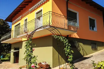 Image de Charming villa in enchanting Mountain View