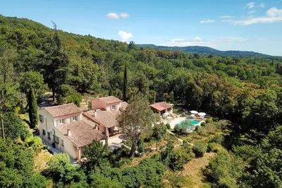 Superbe villa près Saint-Tropez
