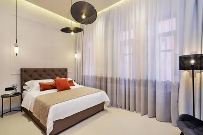 Neorion Living_old Harbour