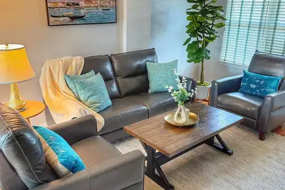 Image de The Cozy Corner, 2-bedroom townhome in charming Newark with WiFi, and parking