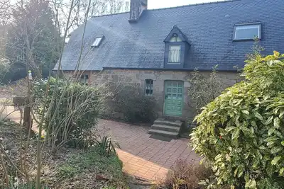 Image de Gîte en lisière de forêt, calme, idéal pour famille avec animaux sauf chats