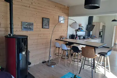 Image de la maison entre les 2 lacs