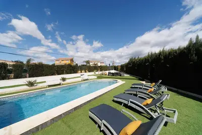 Image de Luxury villa 20 min from Valencia