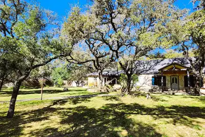 Image de Charming Estate Home in Forested Helotes
