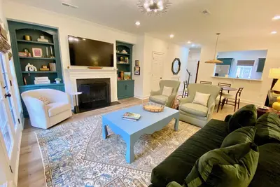 Image de Falls Park Escape - Steps from everything Downtown