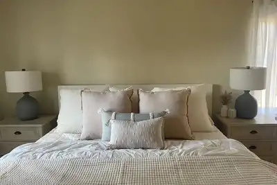 Image de Boho Farmhouse - Fire Pit - Huge Backyard-Golfing - Family Friendly