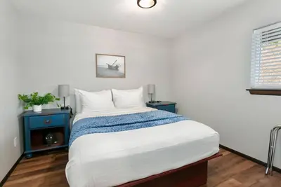 Image de Family Friendly | Playground | Pickleball