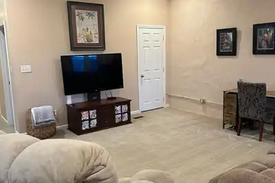 Image de The Castle - Downtown Shopping and Eating easy pleasant walk