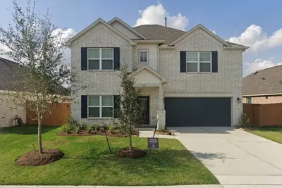 Image de Spacious and elegant 5-bedroom, 3. 5-bathroom home nestled in a vibrant community